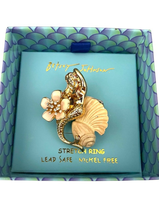 Betsey Johnson Jewelry - Betsey Johnson Gold Tone Mermaid Flower & Seashell Stretch Cocktail Ring NWT Box